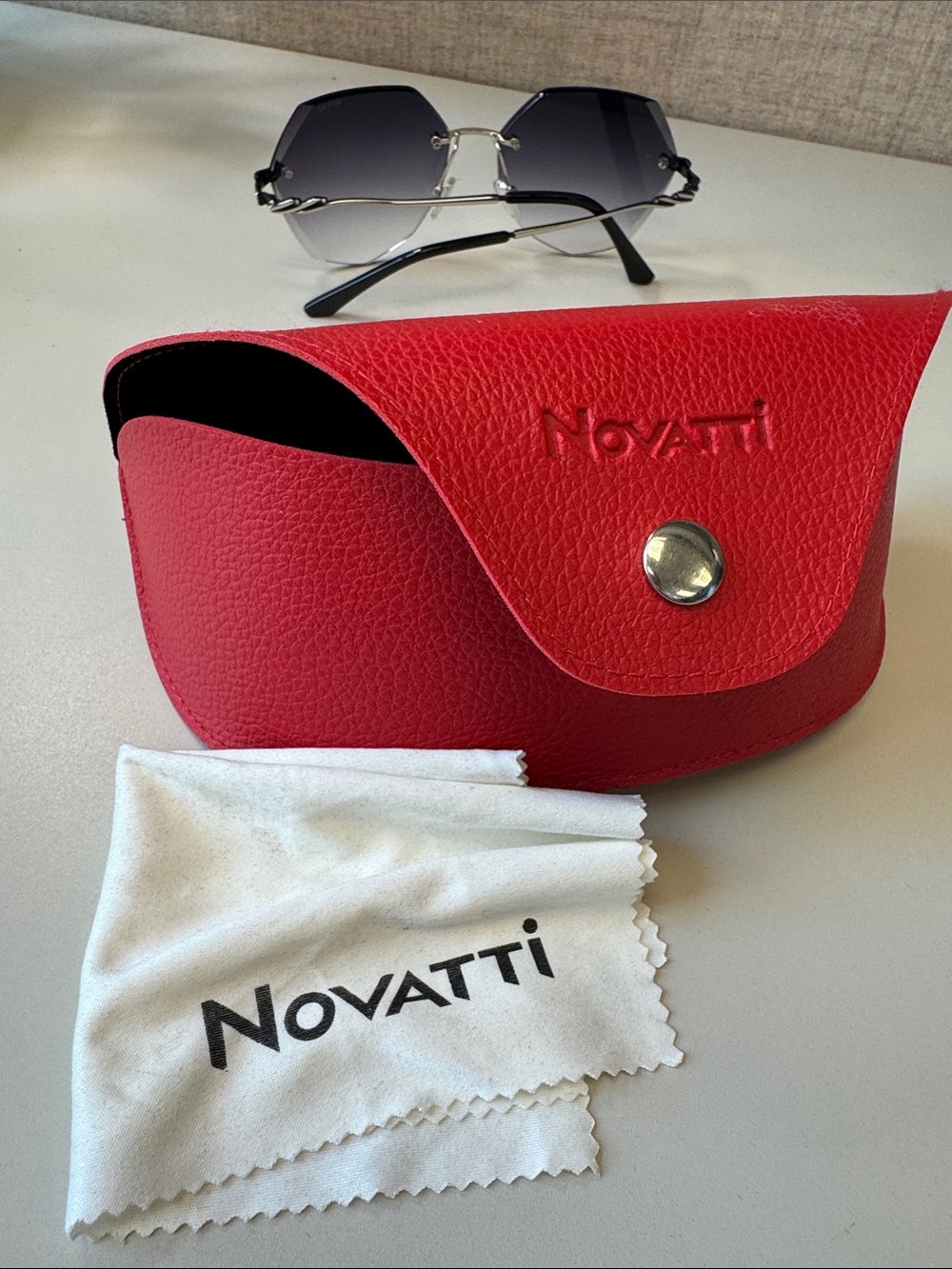 Authentic Novattti Women’s Rimless Gradient Gray Italian Sunglasses NEW - Picture 10 of 10